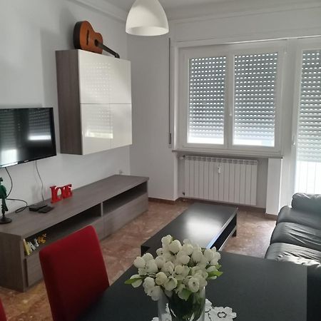 Love House - Apartment On The Beach Pescara Dış mekan fotoğraf